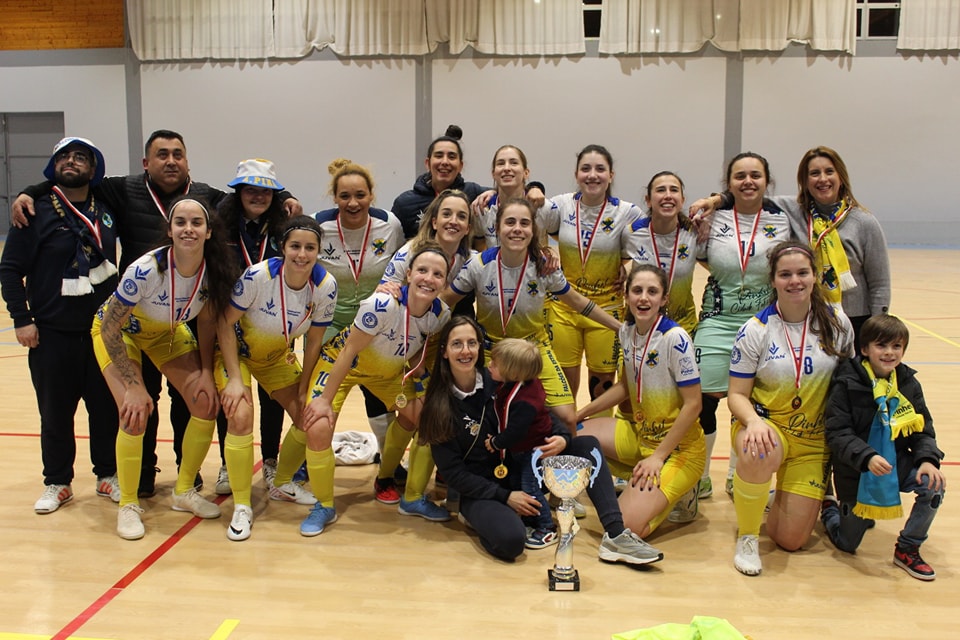 UD Os Pinhelenses vence Taça Distrital de futsal feminino - Jornal o ...